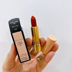 💋2/$25 Gucci lipstick Janet rust 505